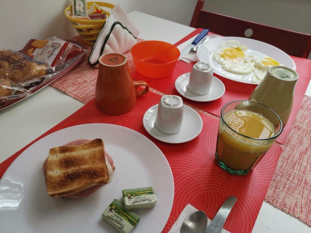 Bed and breakfast 103 *