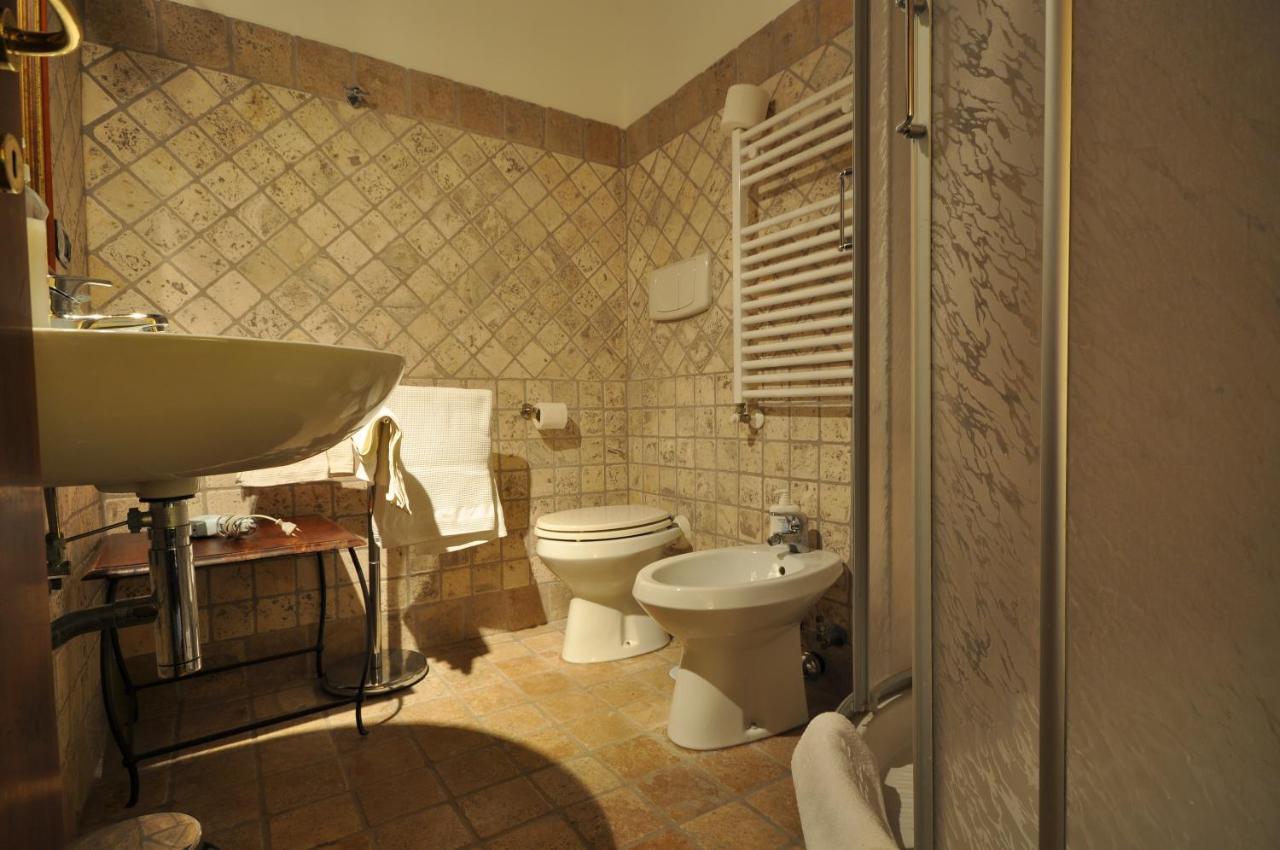 Casale De Santis Gjestgiverier 2*