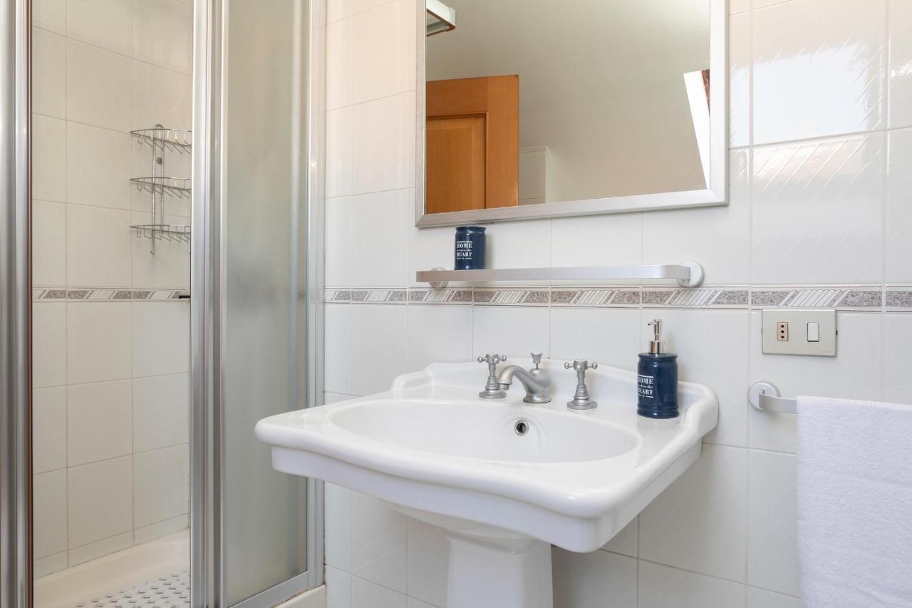 Anagnino White Apartamento *