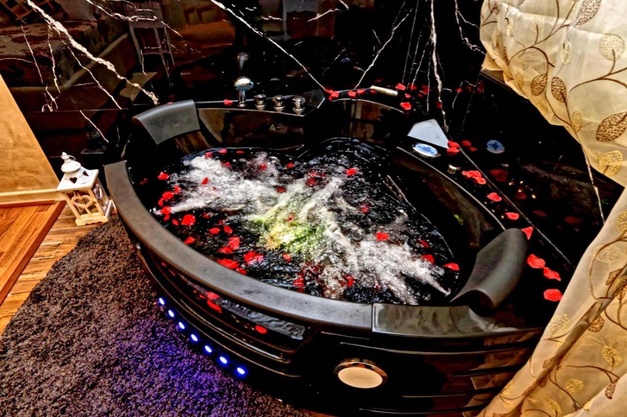 L&s Jacuzzi * Roma
