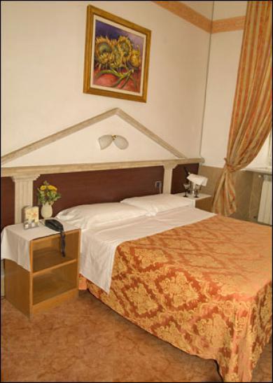 Luciani Hotel