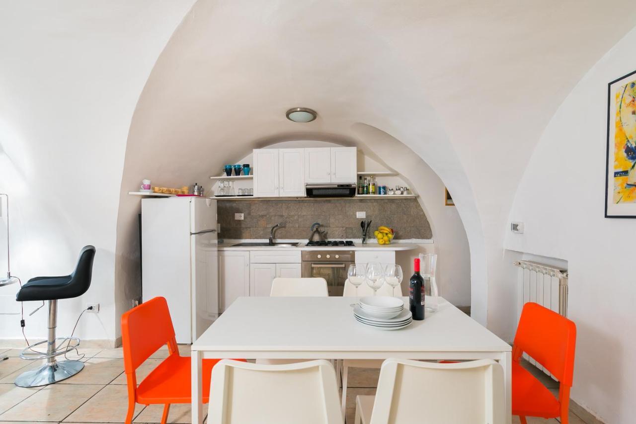 Moro 50 - Loft In Trastevere * Roma