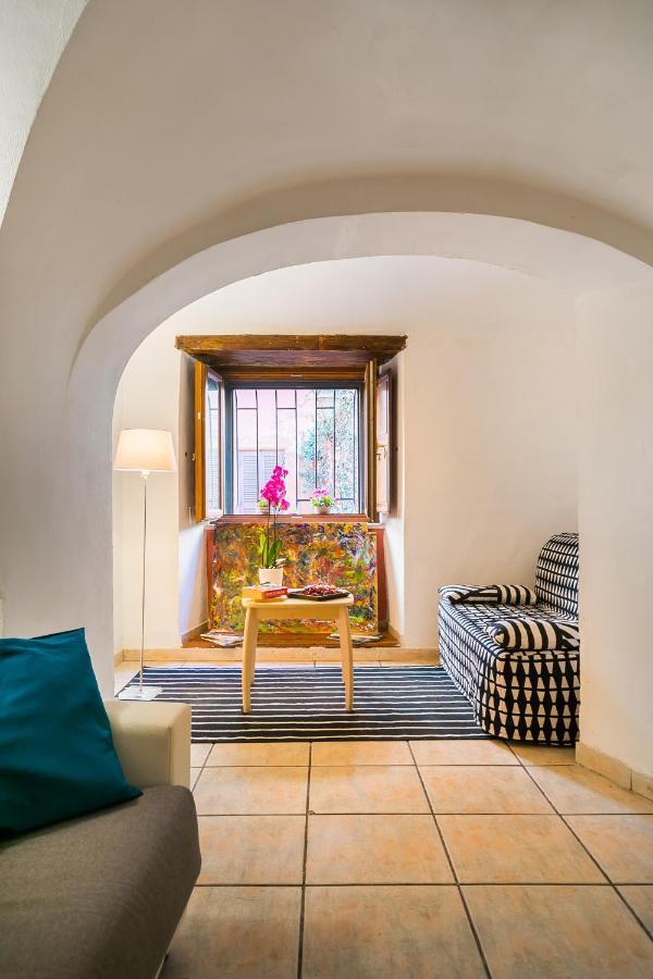 Moro 50 - Loft In Trastevere * Roma