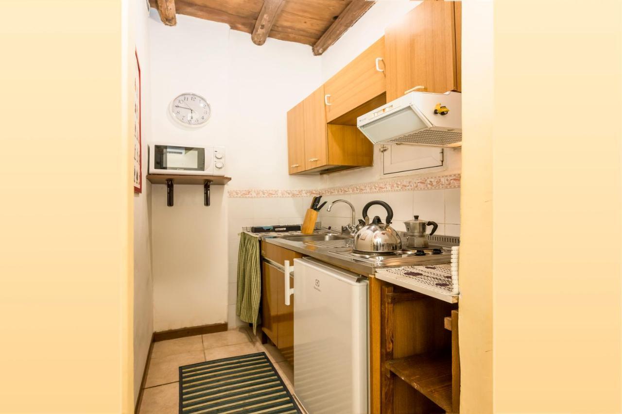 Pf Apartment Rom