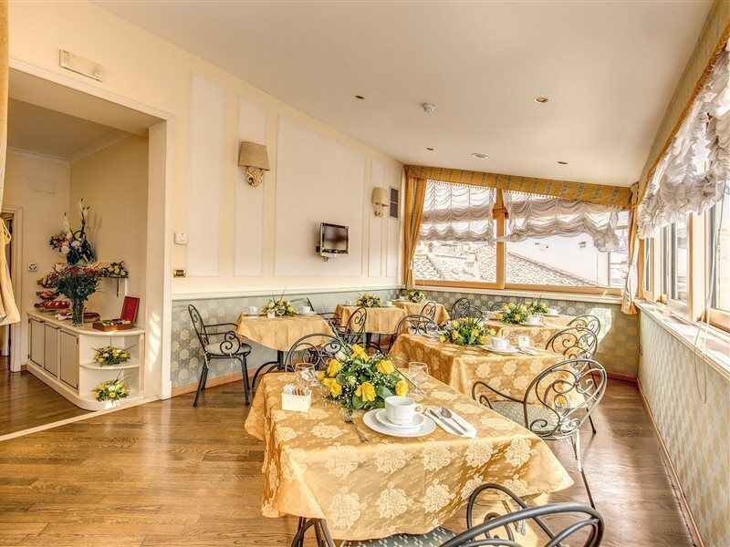 La Lumiere Di Piazza Di Spagna Hotel