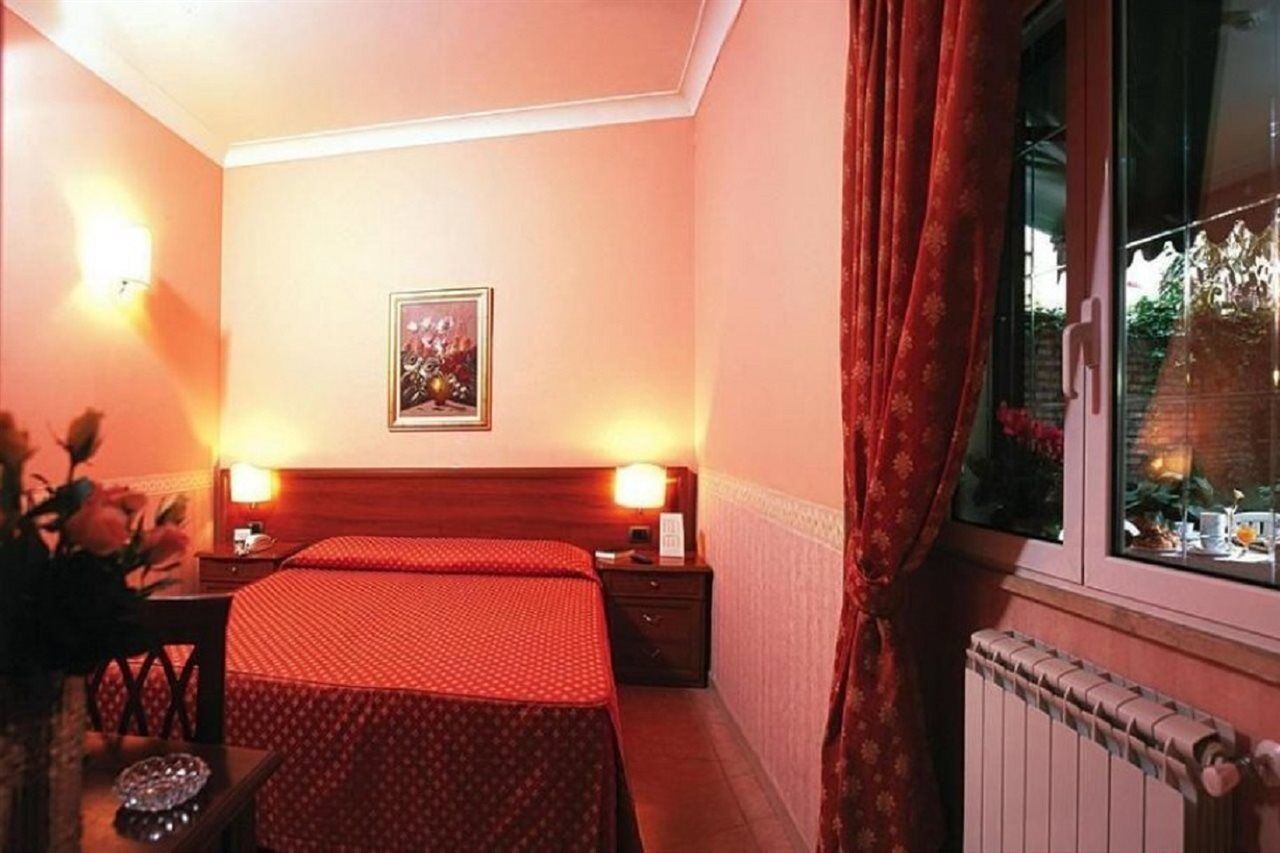 Hotel Astoria Garden