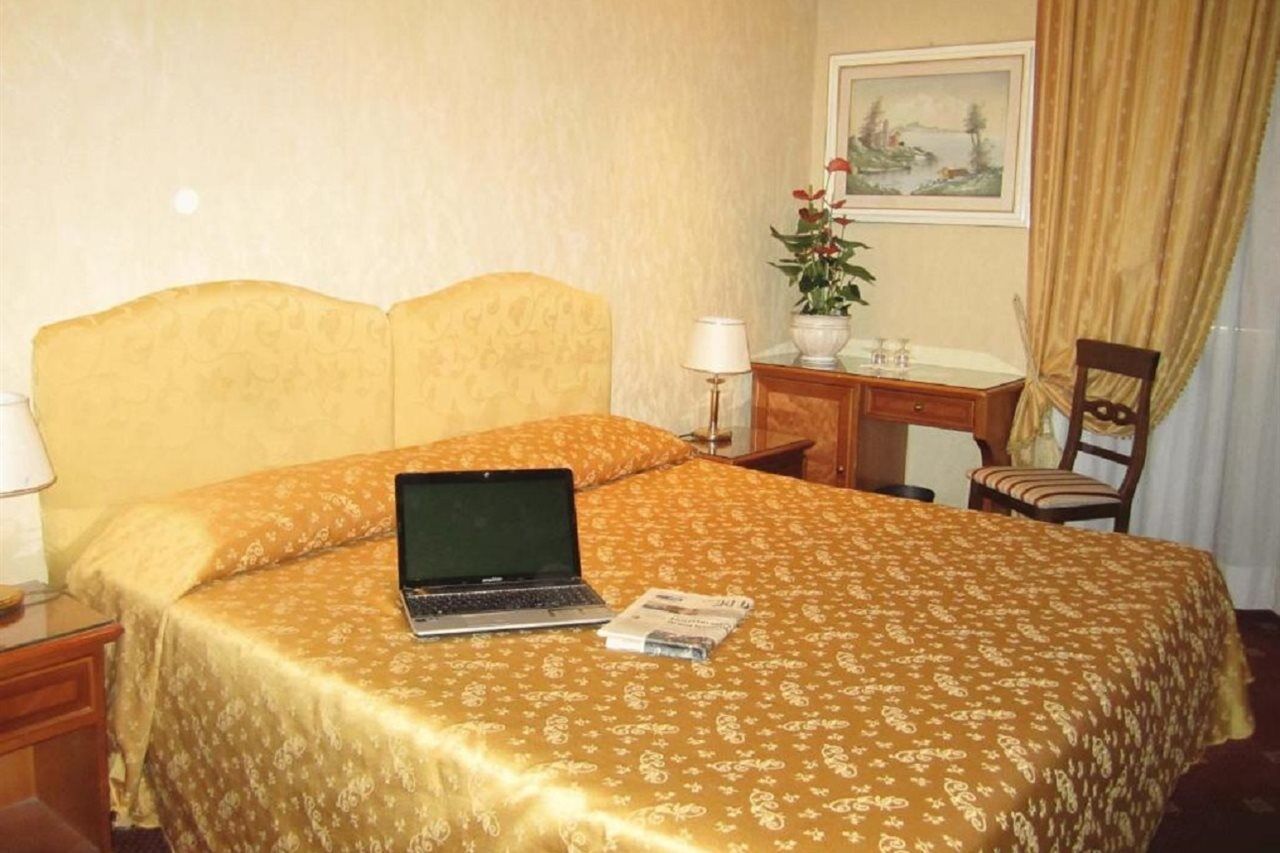 Siviglia 3* Rom