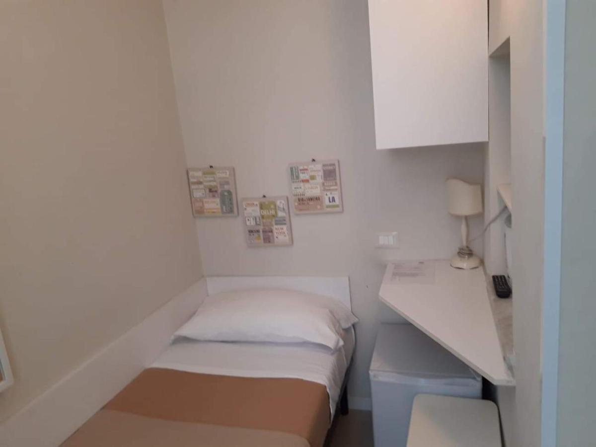 Small Single Alojamento de Acomodação e Pequeno-almoço Roma