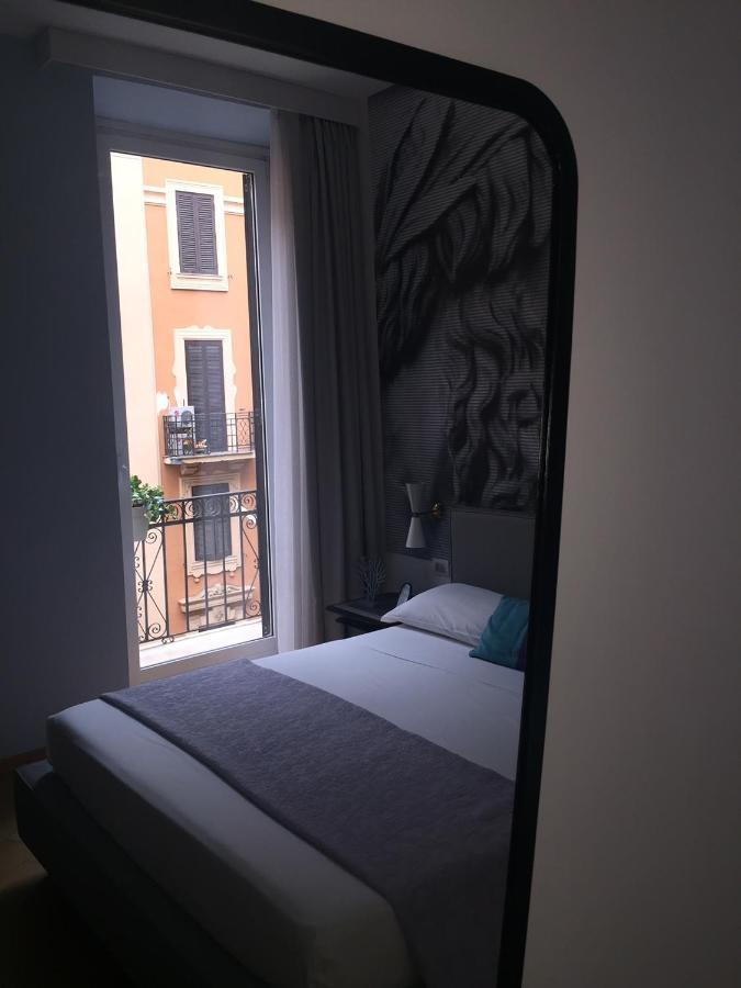 Milizie 76 Gallery Roma