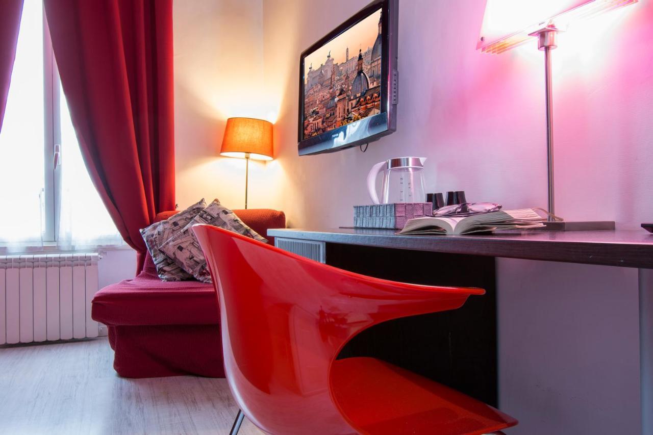 Bed & Breakfast Chroma Italy - Chroma Tessera 2*