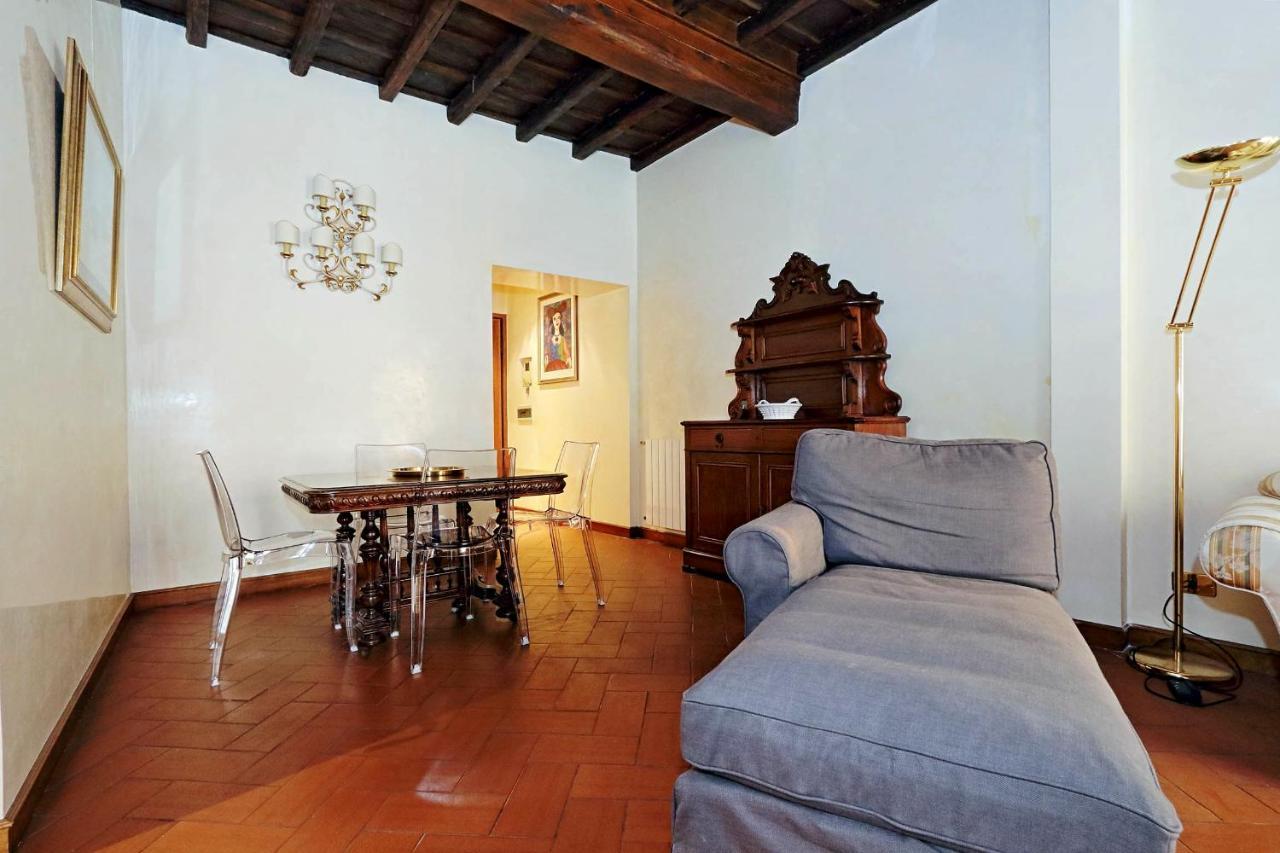 Trevi Halldis Apartment
