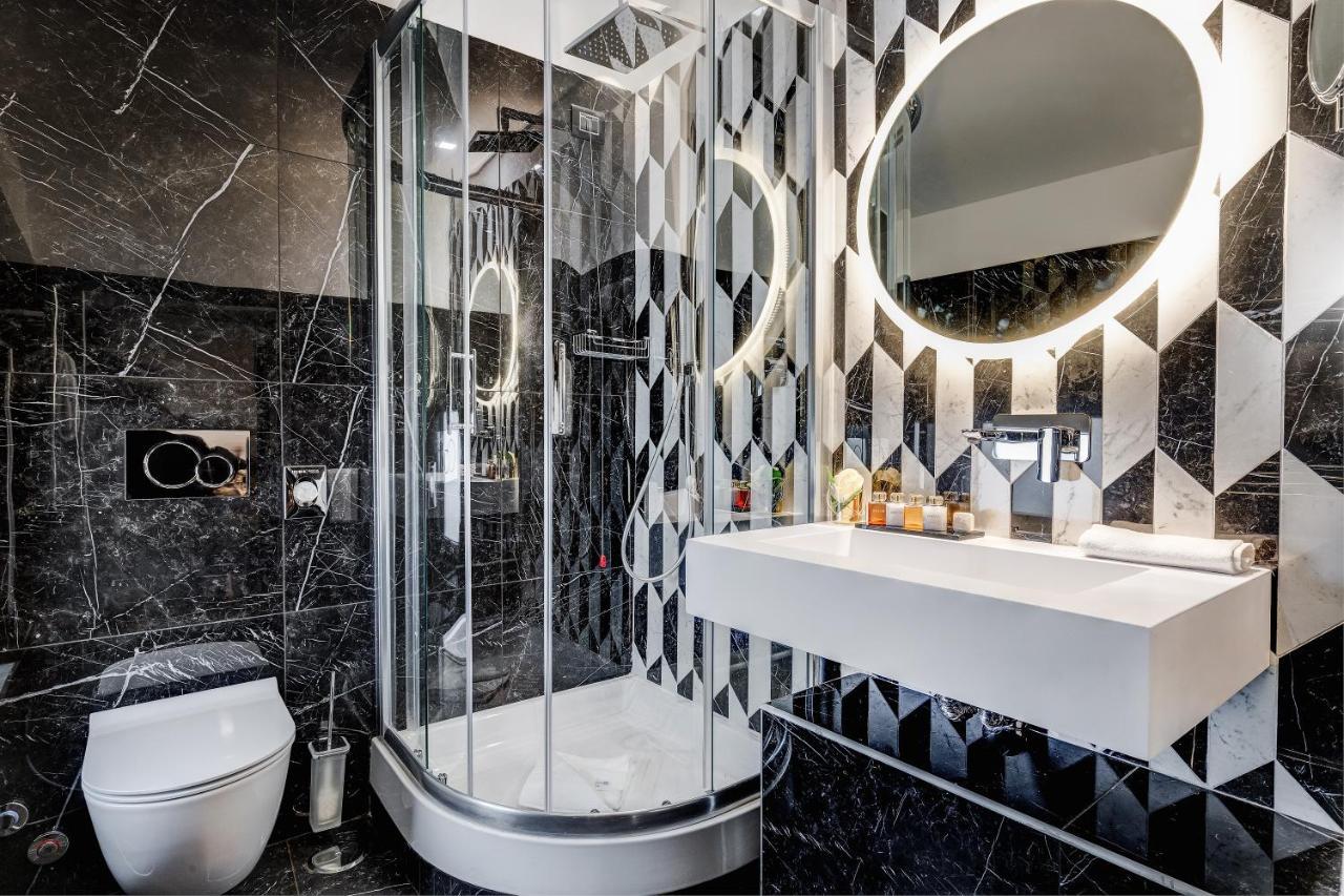 Dharma Boutique & 4* Rome