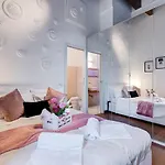 Klioos Apartment