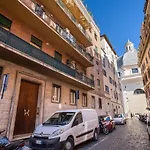 Popolo Accommodation - Lovely Central Apartment