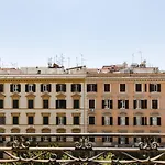 Elegante e classico attico con terrazzo privato vicino al Vaticano