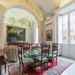 Piazza Vittorio Exclusive Apartment