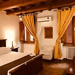 Castle Of Glamour XVI Century Luxury Apartments