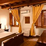 Castle Of Glamour XVI Century Luxury Apartments