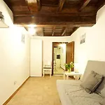 Campo De Fiori - Apt 2