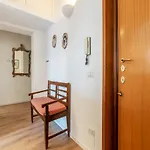 Appartamento a Borgo Pio con Ampio Terrazzo!