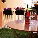 Deco\'s Place Roma Zoe