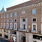 Halldis Apartments - Piazza di Spagna