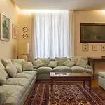 Luxury Art Atelier Apartment