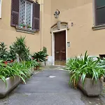 SunnyCornerinRHome