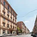 Santa Maria Maggiore Roomy And Bright Flat