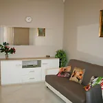 Montebello - Julia Apartment