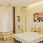 Domus Divi - Appartamento Nel Cuore Di Roma