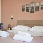 Apartment In Front Of St Peter\'S Square And Vatican Museums - Mypad In Rome