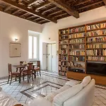 Monti Flat Rental in Rome