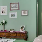 Femasuites