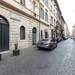 Giulia Apartment-Rental In Rome