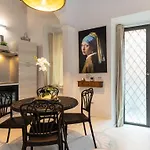Giulia Apartment-Rental In Rome