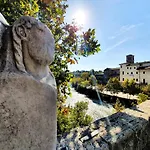 Your Trastevere Apartment- Welcome Home!