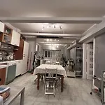 Affitto Due Camere, Due Bagni In Villa
