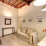 Trastevere Bright Apartment