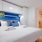 Ych-Confortevole Suite Al Colosseo
