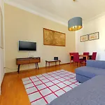 4Bnb - Chinotto Spacious Apartment