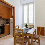 Whiteten Rome Apartment
