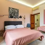 Whiteten Rome Apartment