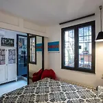 Banchi Nove, Penthouse Full Of Light And Silence