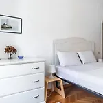 Sunny Flat Near Villa Borghese