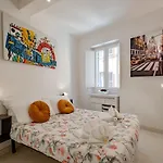 Monti Boutique Studio - Live it local!