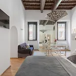 Iflat Bright Apartment Near Piazza Di Spagna