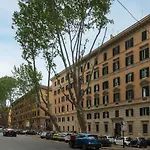Rione Prati Quiet & Cozy Studio