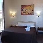 Rome Travellers Hotel