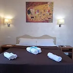 Rome Travellers Hotel
